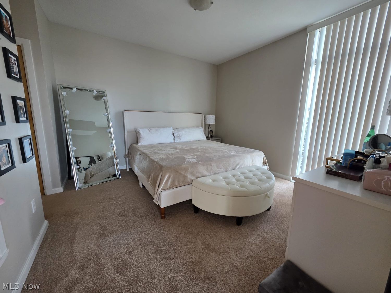 1237 Washington Avenue Cleveland OH 44113