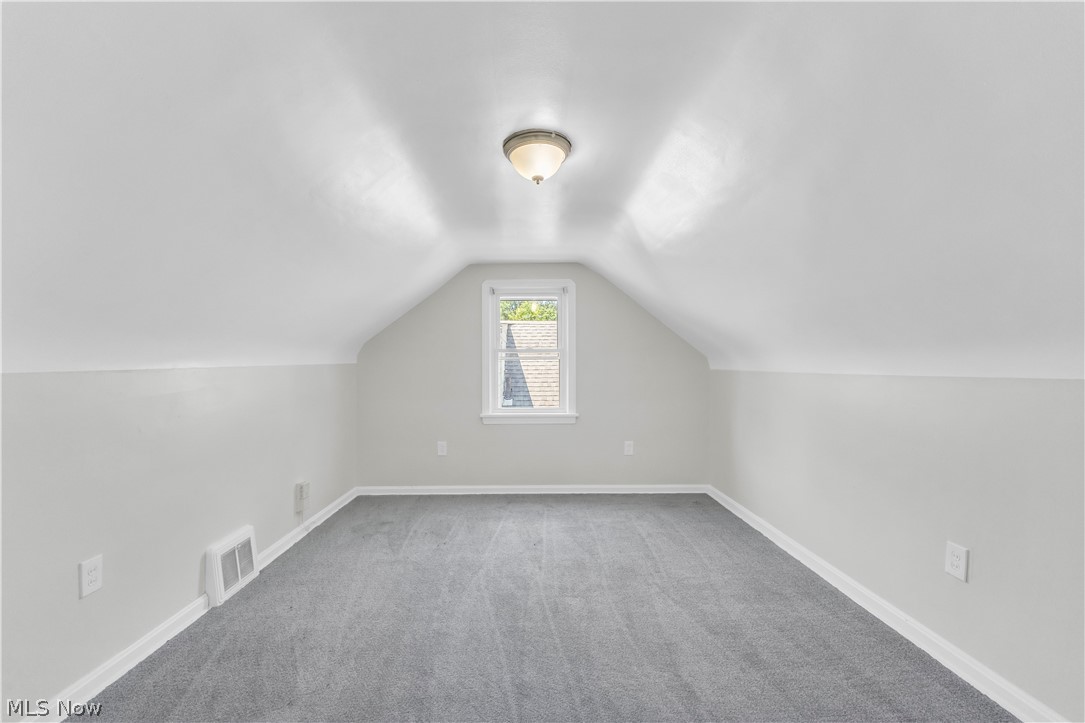 18405 Raymond Street Maple Heights OH 44137