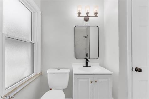 18405 Raymond Street Maple Heights OH 44137