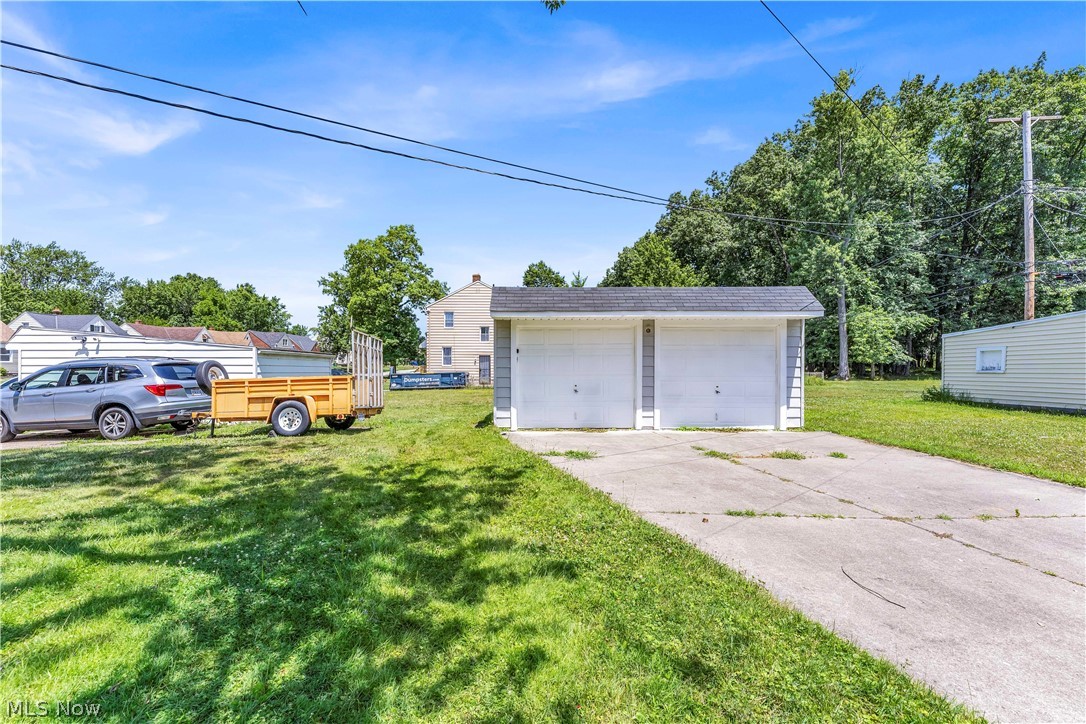 18405 Raymond Street Maple Heights OH 44137