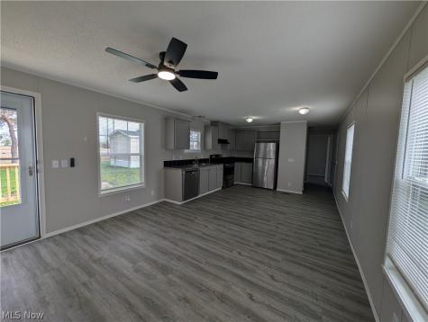 135 Kenny Brook Lane Elyria OH 44035