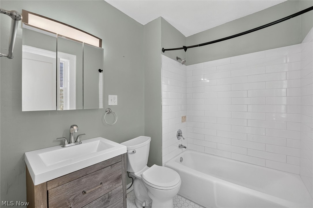 2017 Goodnor Road Cleveland Heights OH 44118