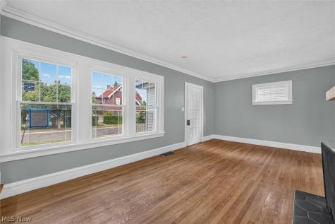 2017 Goodnor Road Cleveland Heights OH 44118