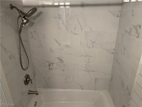421 Tollis Broadview Heights OH 44147