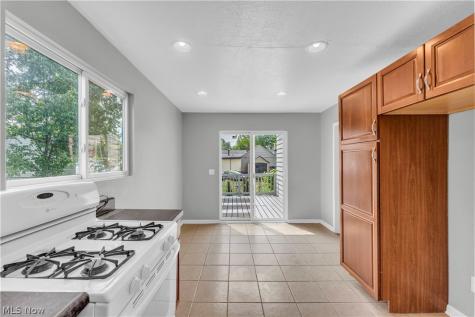 1083 Eastlake Drive Eastlake OH 44095