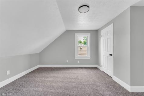 1083 Eastlake Drive Eastlake OH 44095