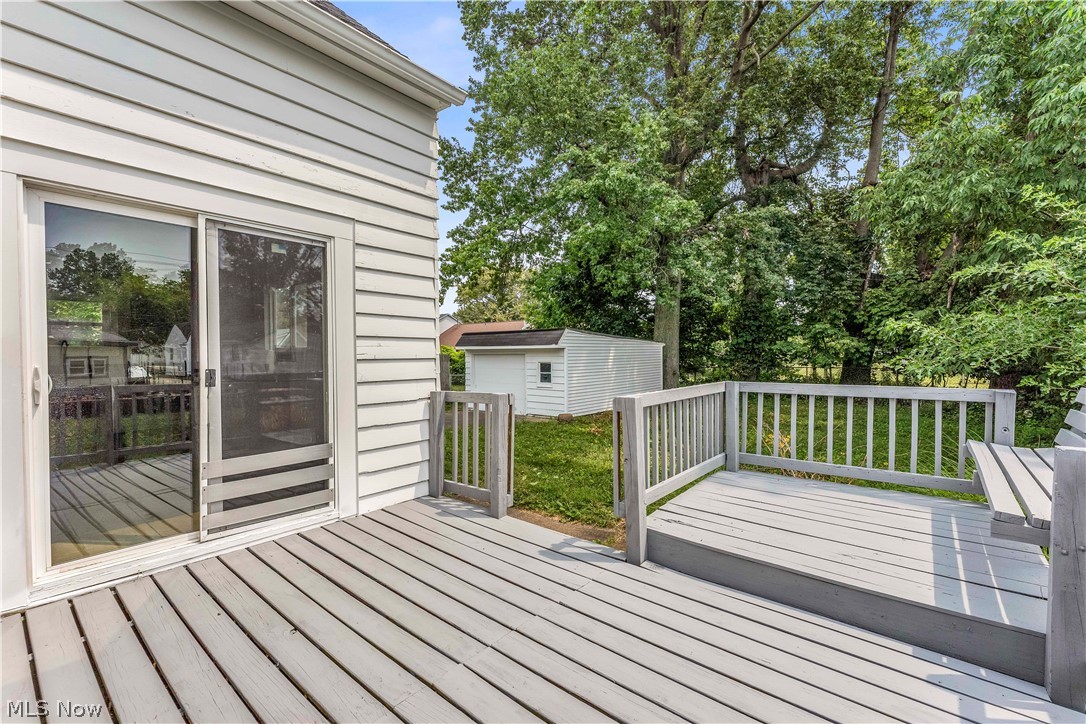 1083 Eastlake Drive Eastlake OH 44095