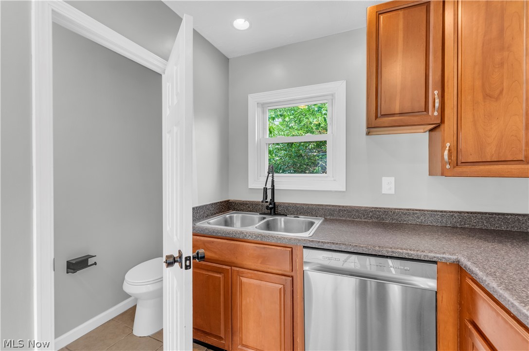 1083 Eastlake Drive Eastlake OH 44095