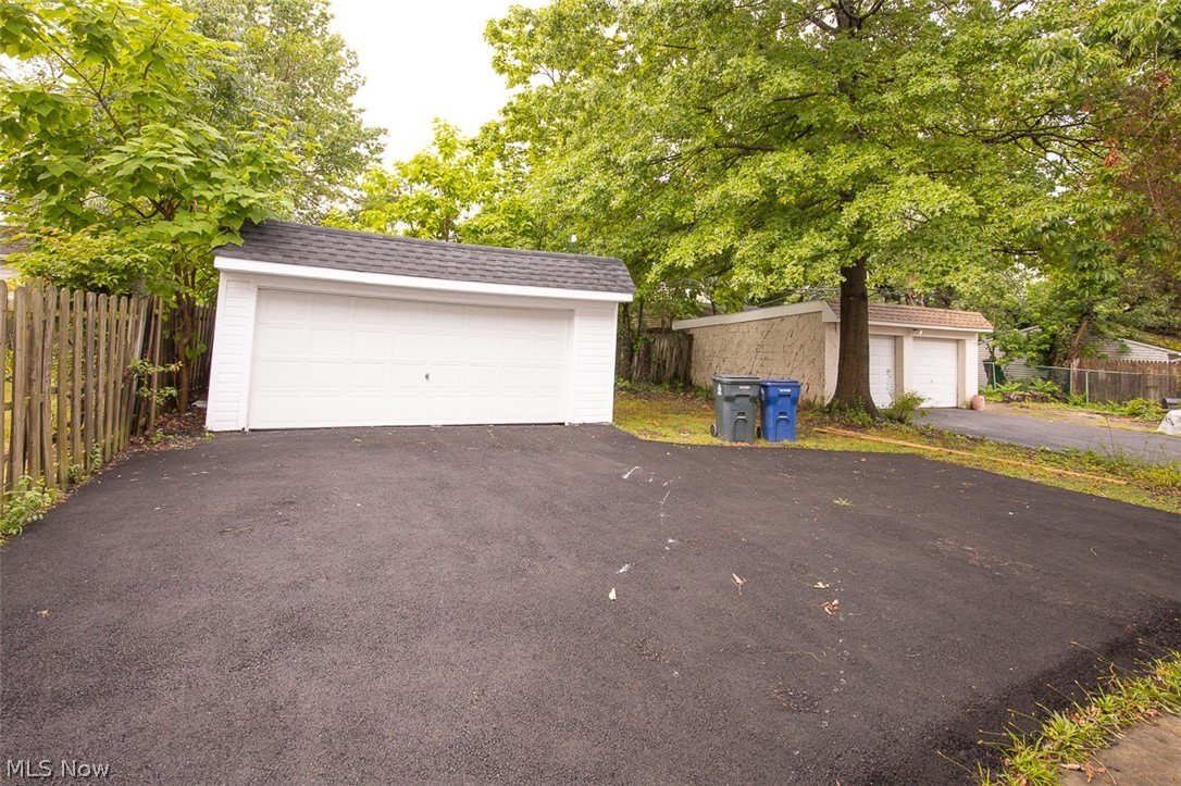 3244 Redwood Road Cleveland Heights OH 44118