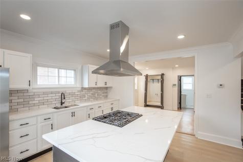 3244 Redwood Road Cleveland Heights OH 44118