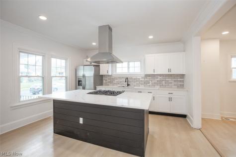 3244 Redwood Road Cleveland Heights OH 44118