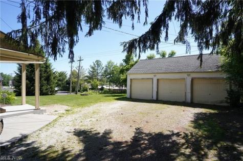 31 E Case Drive Hudson OH 44236