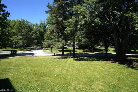 31 E Case Drive Hudson OH 44236
