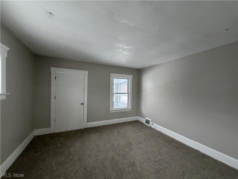 15340 Yorick Avenue Cleveland OH 44110