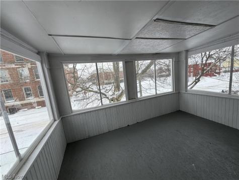 15340 Yorick Avenue Cleveland OH 44110