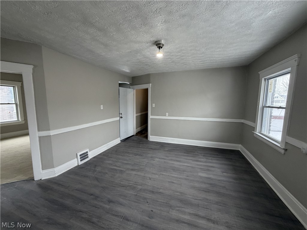 15340 Yorick Avenue Cleveland OH 44110