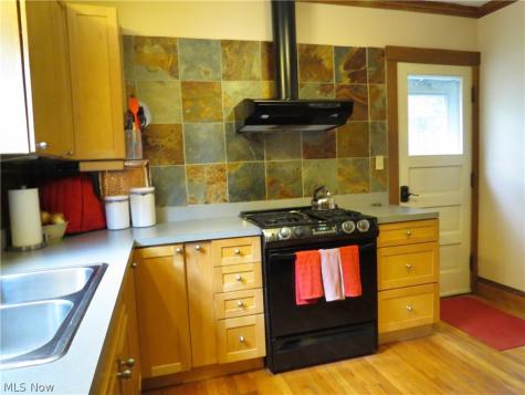 17469 Norton Avenue Lakewood OH 44107