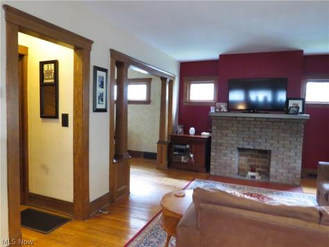17469 Norton Avenue Lakewood OH 44107