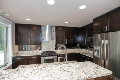 1409 Lindazzo Avenue Cleveland OH 44114