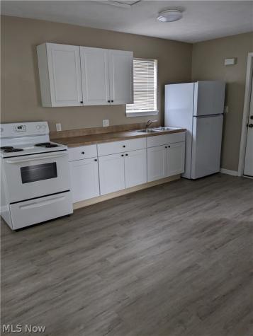 628 Sumner Street Akron OH 44311