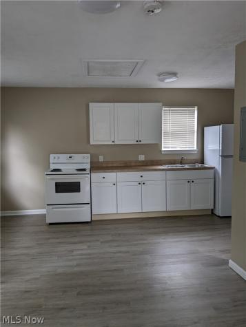 628 Sumner Street Akron OH 44311