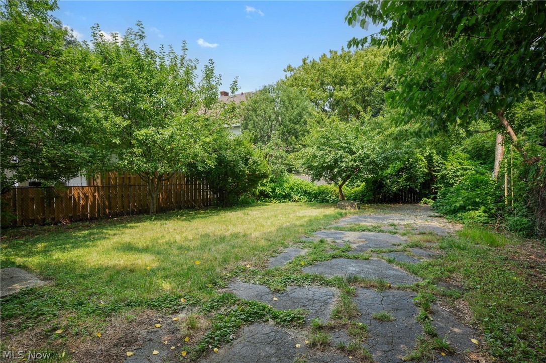 6914 Wakefield Avenue Cleveland OH 44102