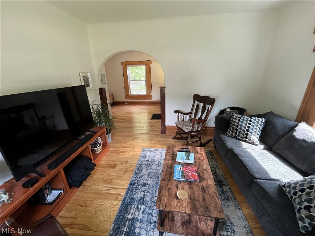6914 Wakefield Avenue Cleveland OH 44102