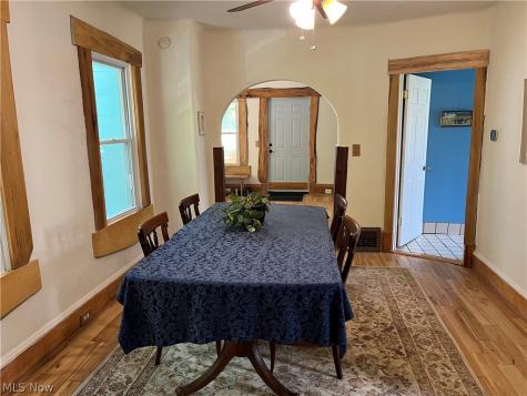 6914 Wakefield Avenue Cleveland OH 44102