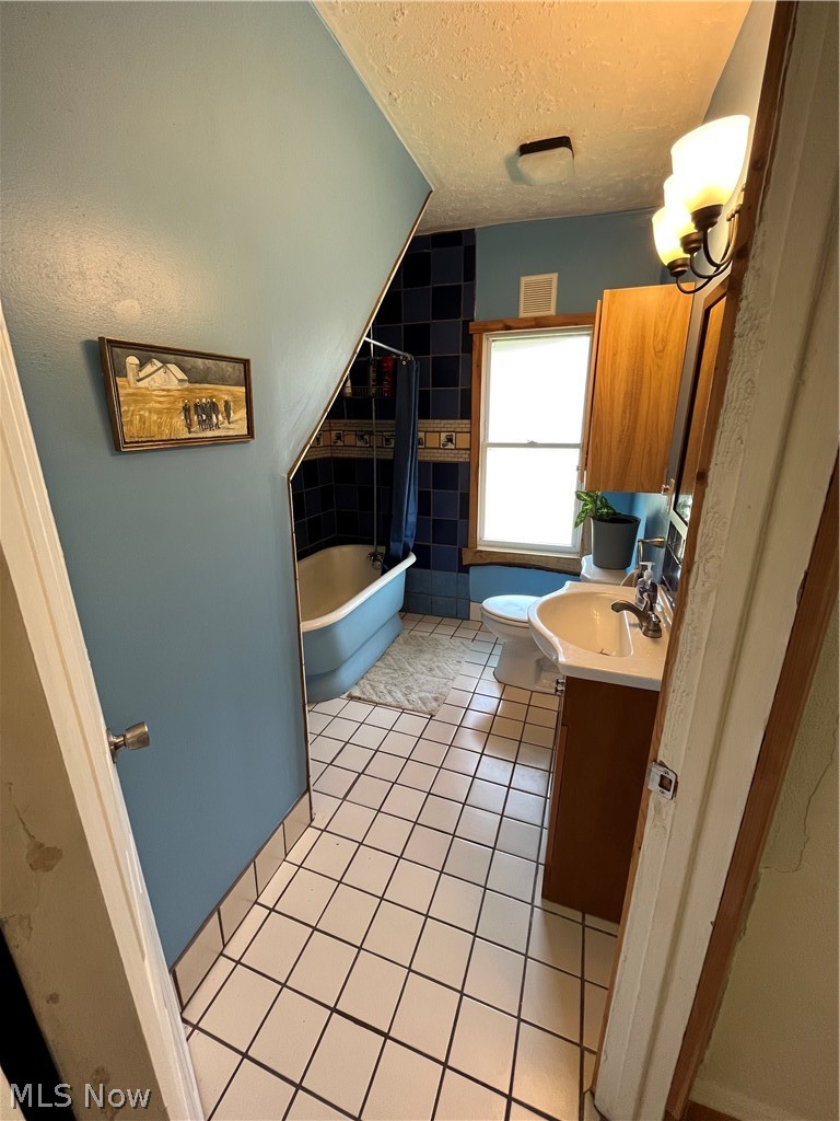 6914 Wakefield Avenue Cleveland OH 44102