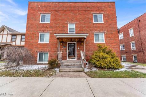 6156 Ridge Road Parma OH 44129