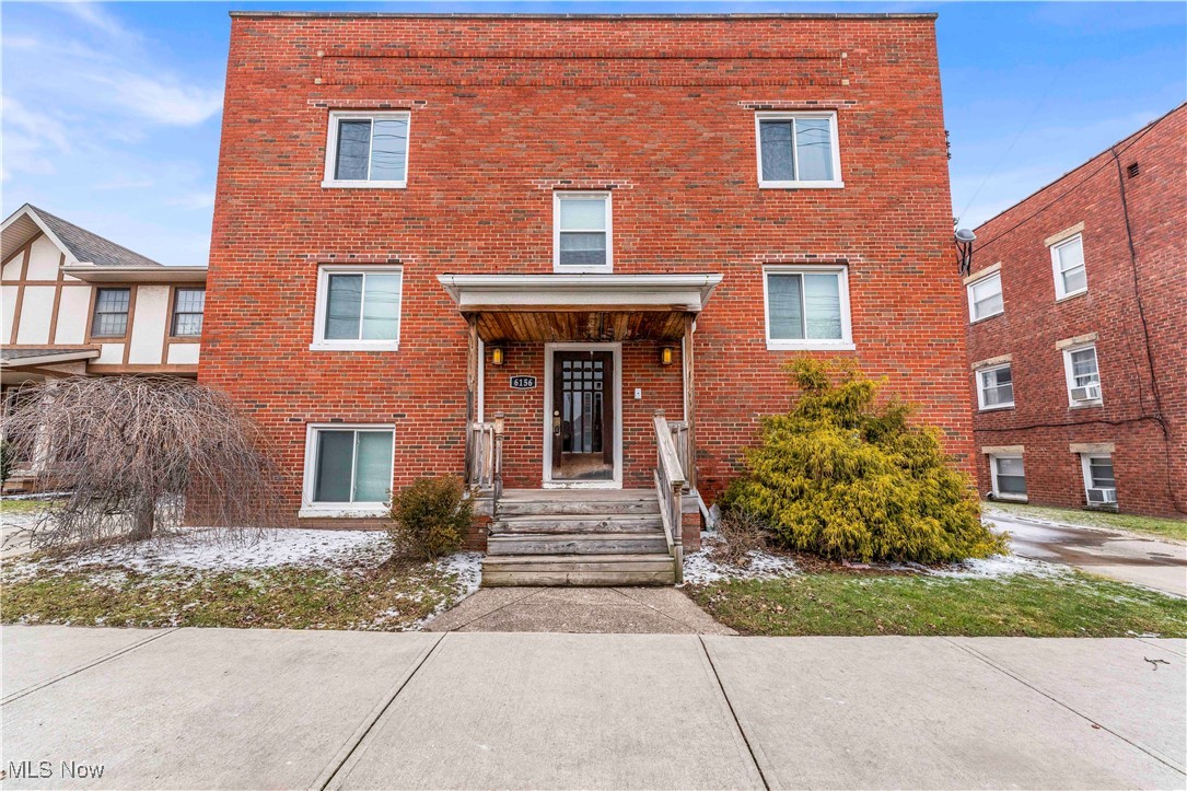 6156 Ridge Road Parma OH 44129