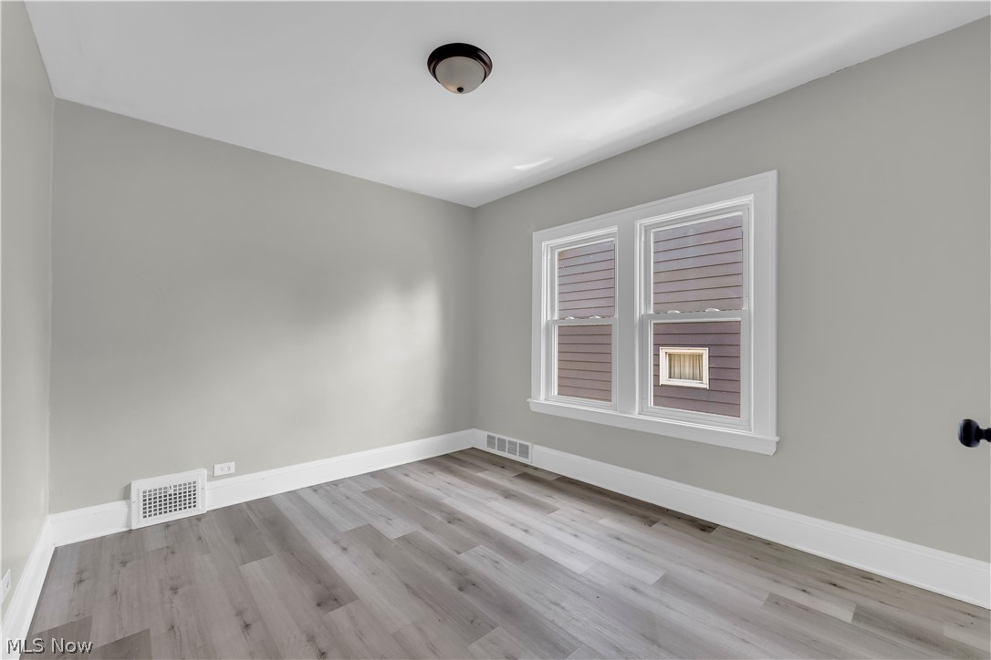 2133 W 98th Street Cleveland OH 44102