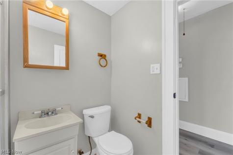 2133 W 98th Street Cleveland OH 44102