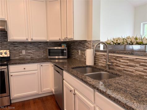 4582 Devereux Drive Copley OH 44321