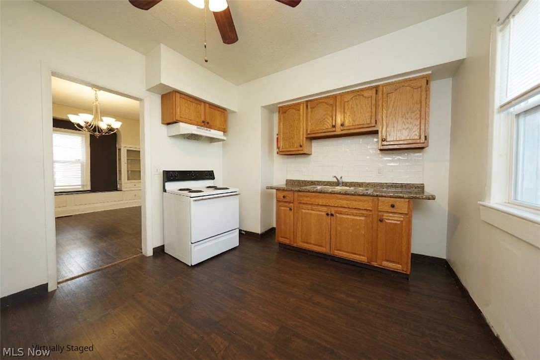 12506 Corlett Avenue Cleveland OH 44105
