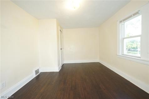 12506 Corlett Avenue Cleveland OH 44105