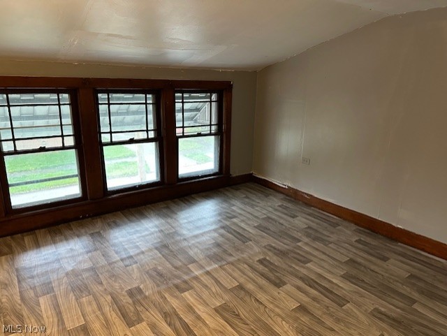 127 Oxford Street Campbell OH 44405