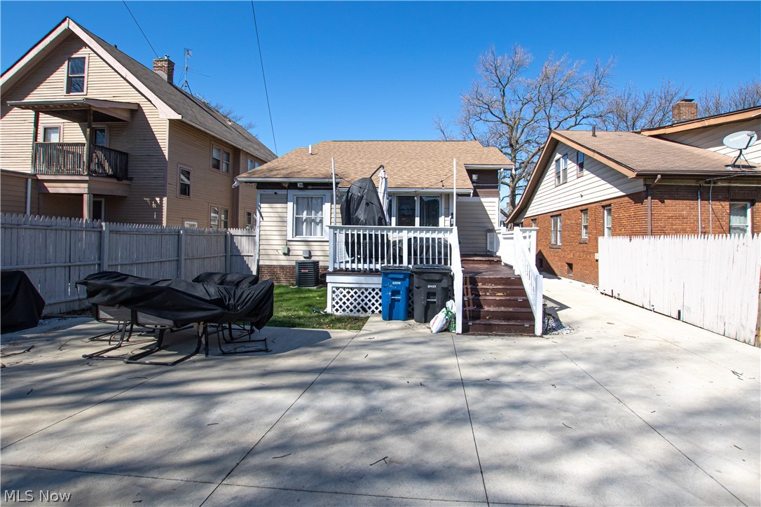 10903 Parkhurst Drive Cleveland OH 44111