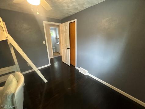 4173 Cambridge Avenue Lorain OH 44053