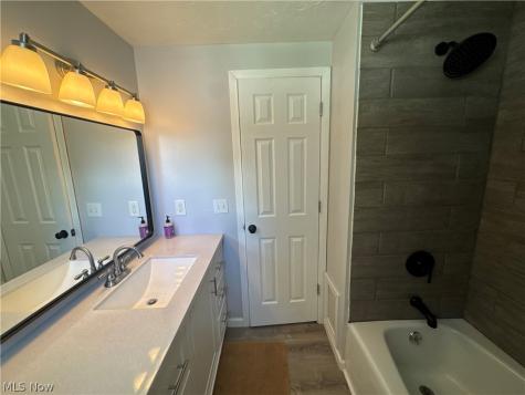 4173 Cambridge Avenue Lorain OH 44053