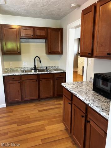 3383 W 128th Street Cleveland OH 44111