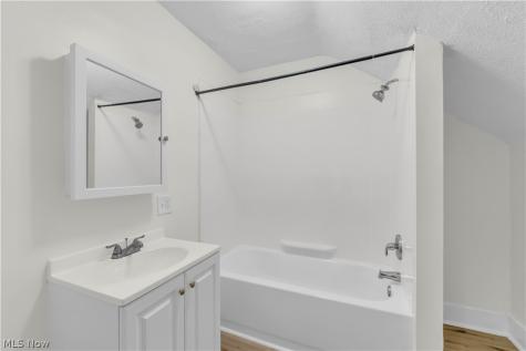 1753 E 30th Street Lorain OH 44055