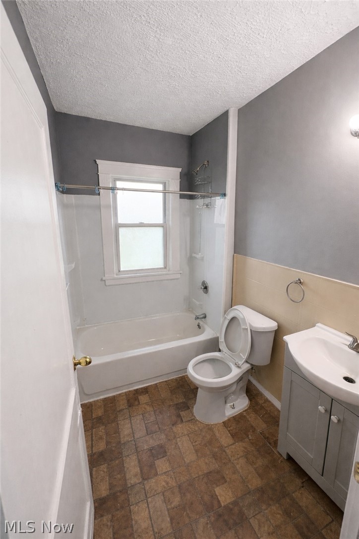 13605 Gainsboro Avenue East Cleveland OH 44112