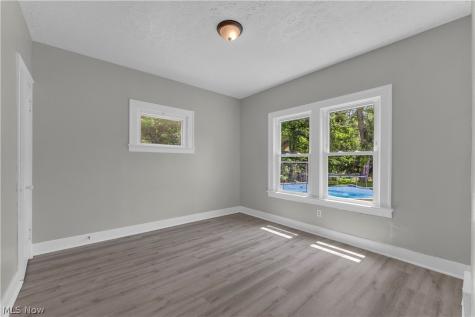 399 Madison Avenue Akron OH 44320