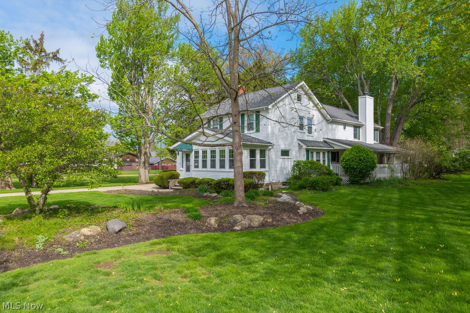 32530 Lake Road Avon Lake OH 44012