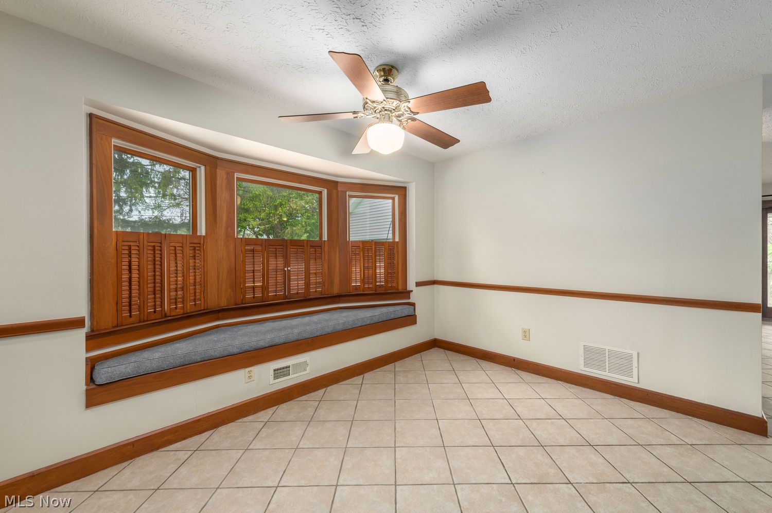 32530 Lake Road Avon Lake OH 44012