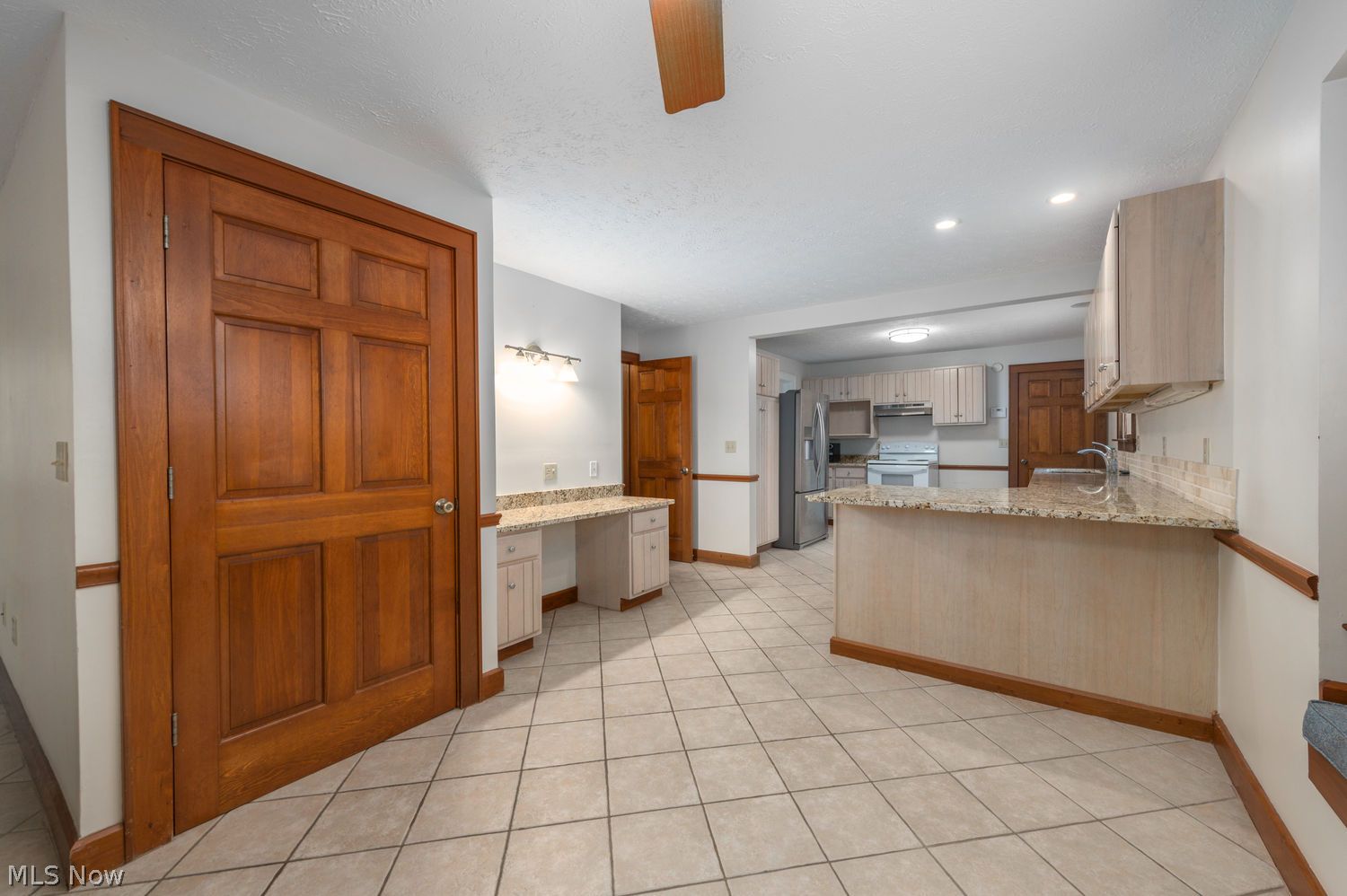 32530 Lake Road Avon Lake OH 44012