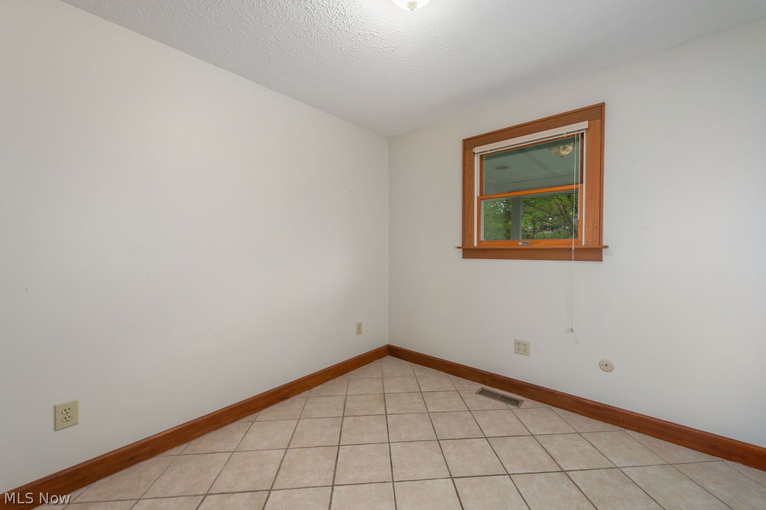 32530 Lake Road Avon Lake OH 44012