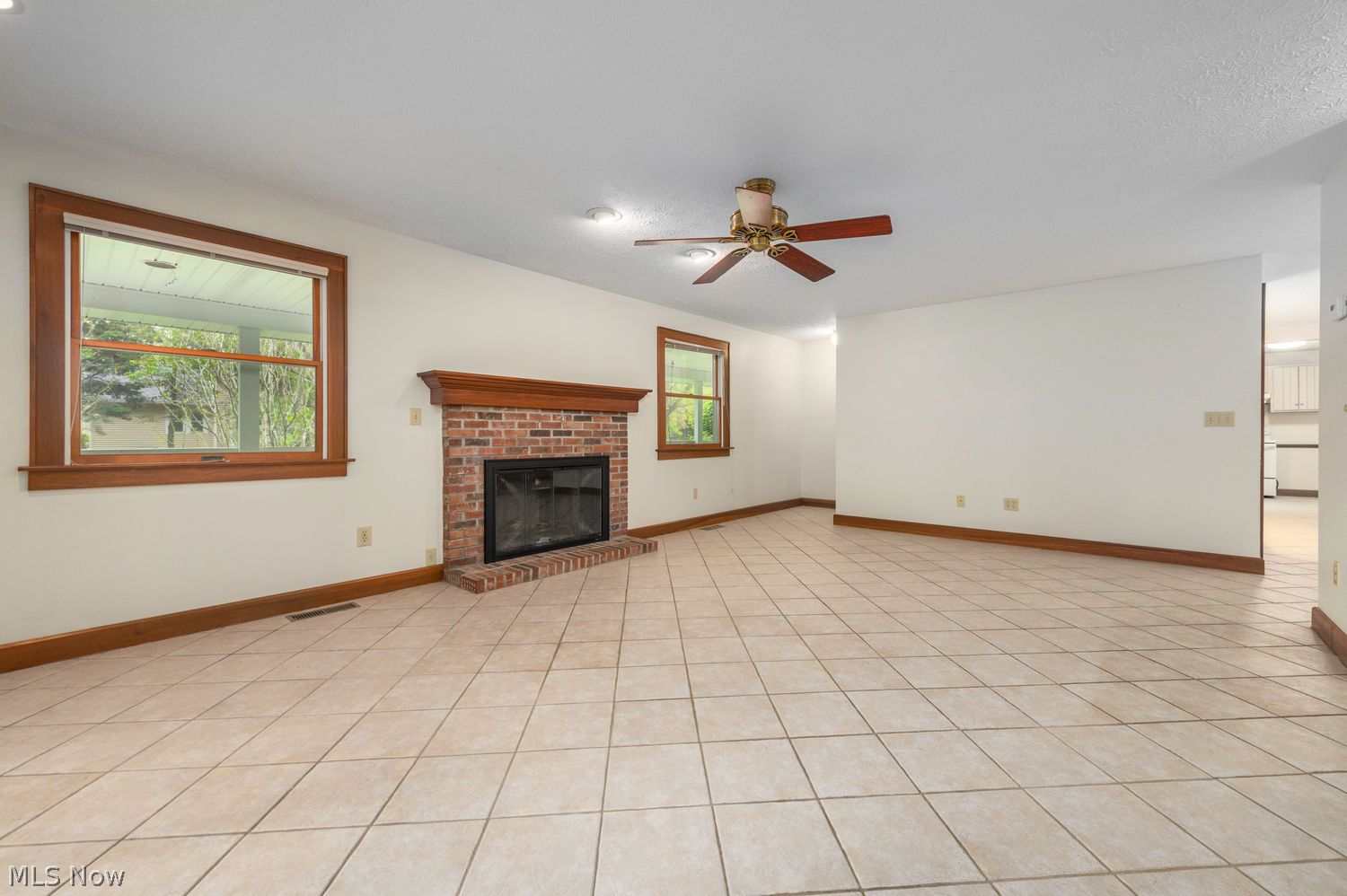32530 Lake Road Avon Lake OH 44012