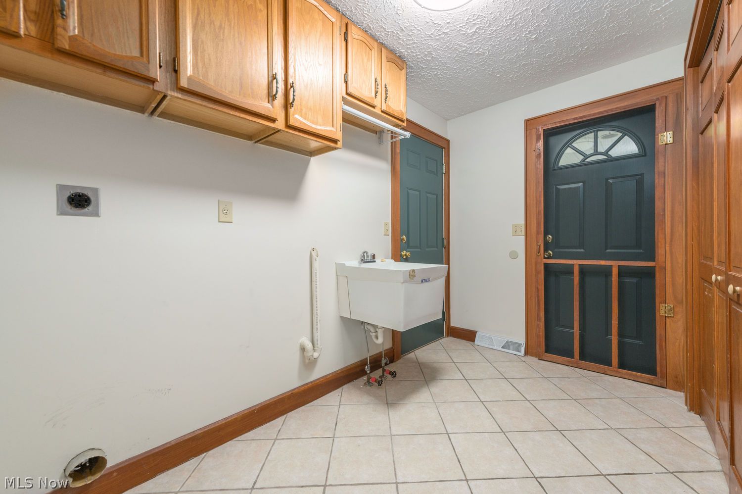 32530 Lake Road Avon Lake OH 44012